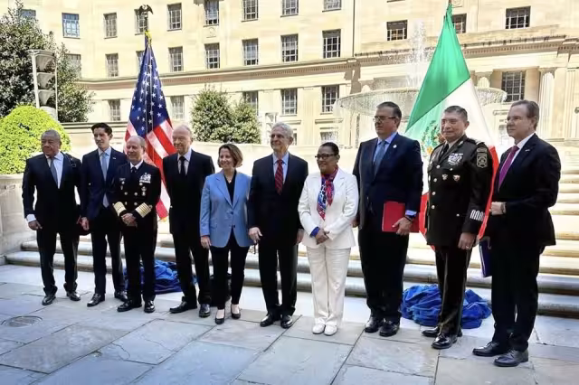 México propuso crear un grupo que supervise puntos de cruce para reducir el paso ilegal de armas de fuego hacia el sur del Río Bravo