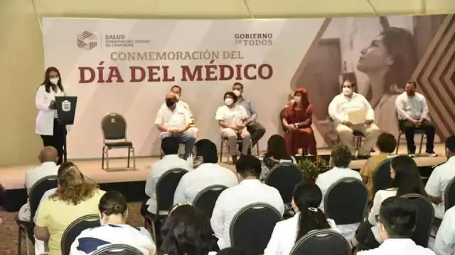 La secretaria de Salud Iliana Montejo León, expresó que “El ejercicio profesional de la Medicina es fundamental para consolidar la transformación de nuestros tiempos