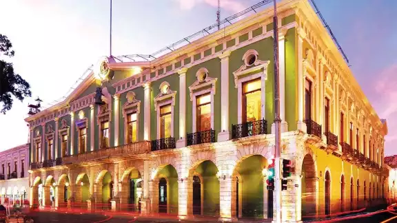 Trabajadores del Gobierno del Estado recibirán aumento salarial en Yucatán Trabajadores del Gobierno del Estado recibirán aumento salarial en Yucatán