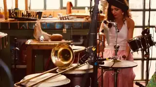 Las canciones del menú son testimonios de mujeres de La Paz, en Baja California Sur, sobre sus vivencias durante el confinamiento