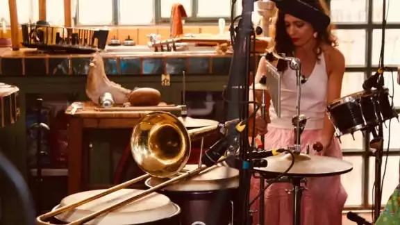 Las canciones del menú son testimonios de mujeres de La Paz, en Baja California Sur, sobre sus vivencias durante el confinamiento Las canciones del menú son testimonios de mujeres de La Paz, en Baja California Sur, sobre sus vivencias durante el confinamiento