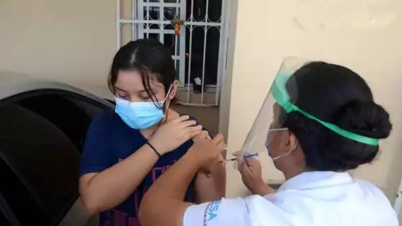 El número de personas vacunadas en Quintana Roo, es de 374 mil 221