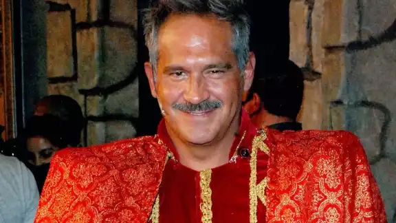 Arath de la Torre informó que su papá murió y por medio de una publicación en redes sociales, le dedicó un mensaje y le agradeció las enseñanzas y el cariño.