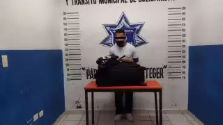 Detienen en filtro policiaco de Playa del Carmen a un hombre con un paquete de marihuana