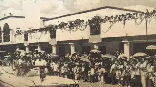 El príncipe Felipe acompañó a su esposa, la Reina Isabel II, en una gira de trabajo por la entidad