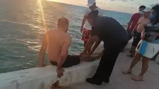 El lesionado recibió la atención médica de la Parámedico Milca Manrique, momentos después el hombre logró reincorporarse y se negó a recibir atención médica. 