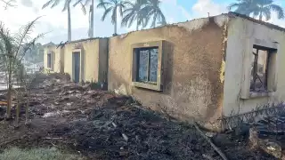 Algunas villas del Hotel Allegro de Cozumel fueron alcanzadas por las llamas que iniciaron en la zona de niños en dicho inmueble