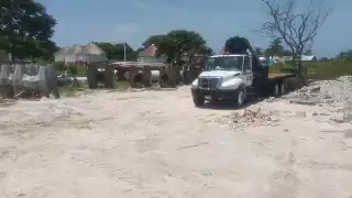 Los ladrones amagaron al personal de seguridad