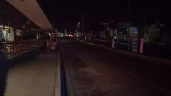 Solo elementos de la Policía Quintana Roo y el Cuerpo de Bomberos desplegaron recorridos en la ciudad Solo elementos de la Policía Quintana Roo y el Cuerpo de Bomberos desplegaron recorridos en la ciudad