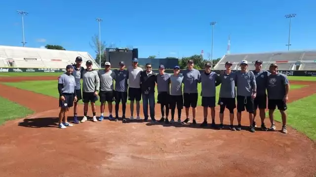 Fernando Valenzuela es presidente ejecutivo de los Tigres de Quintana Roo