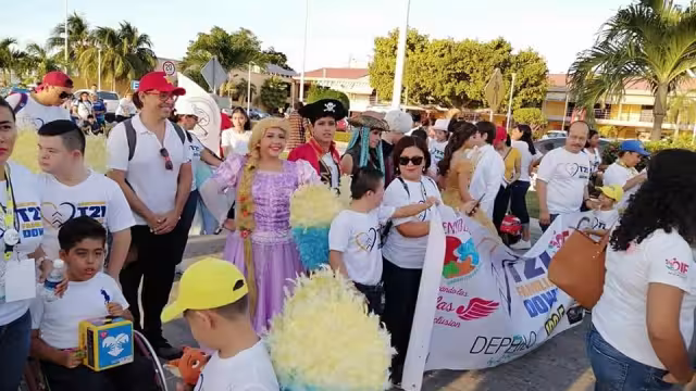 Con "Nueva Normalidad" se decidió utilizar las herramientas  tecnológicas para continuar con las asesorías. Foto: Irene Barradas