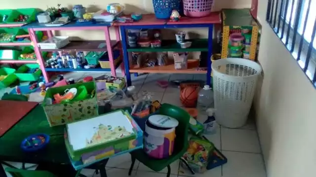 Roban y causan destrozos dentro de plantel escolar