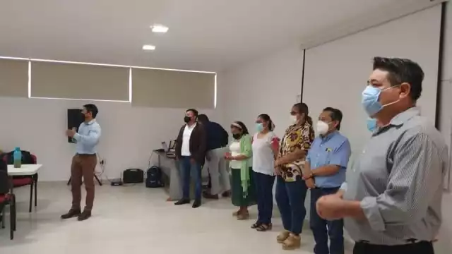 El curso estuvo dirigido a los profesores de la región Valladolid en la sede del Centro de Desarrollo Educativo