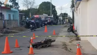 El hombre logró avanzar varios metros antes de derrapar