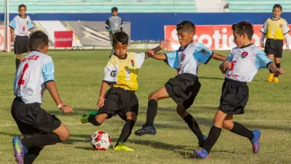 Los futbolistas quintanarroenses sucumbieron ante los bajacalifornianos en Chetumal Los futbolistas quintanarroenses sucumbieron ante los bajacalifornianos en Chetumal