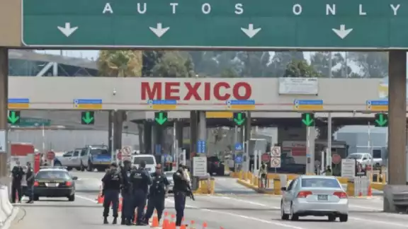 Frontera norte reabrirá a actividades no esenciales el próximo 8 de noviembre, confirma Ebrard Frontera norte reabrirá a actividades no esenciales el próximo 8 de noviembre, confirma Ebrard