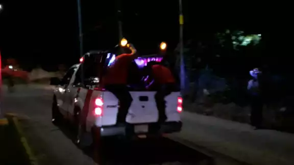 Se supo, de manera oficial, que las damas, se cayeron al desplomarse una tabla de ruedo taurino construido en un predio Se supo, de manera oficial, que las damas, se cayeron al desplomarse una tabla de ruedo taurino construido en un predio