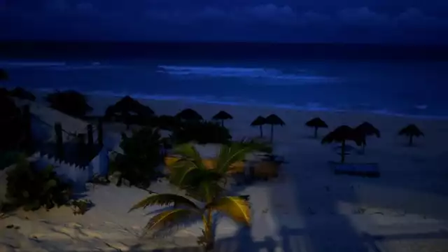 Zeta tocaría tierra en la tarde de este lunes en Quintana Roo Foto: Reuters