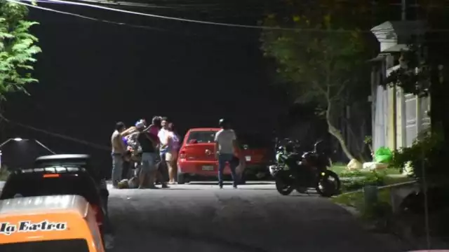 Una mujer quedó inconsciente tras ser noqueada por un hombre