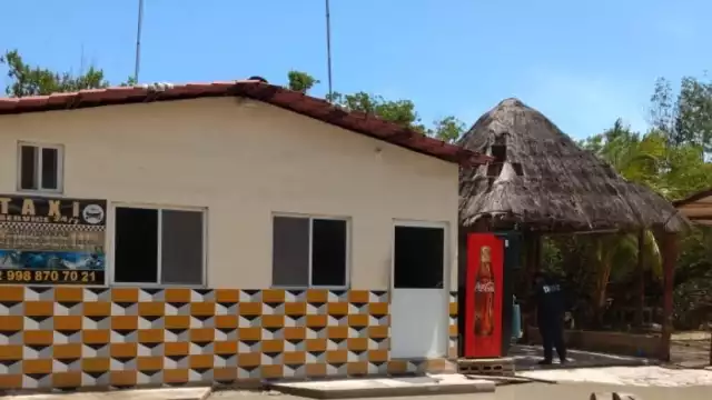 Al lugar de los hechos llegaron agentes de la Fiscalía General del Estado Quintana Roo