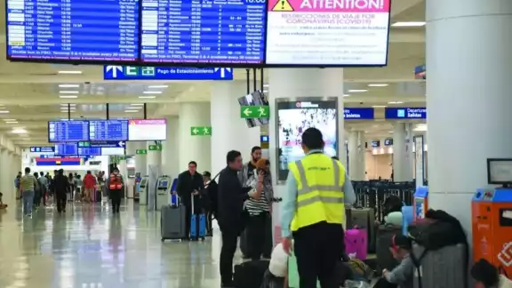 Desde que Sudáfrica señaló la aparición de esta variante la semana pasada Desde que Sudáfrica señaló la aparición de esta variante la semana pasada