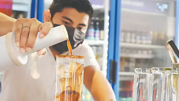 En Yucatán, el consumo de bebidas adulteradas ha causado muertes e intoxicaciones en años anteriores