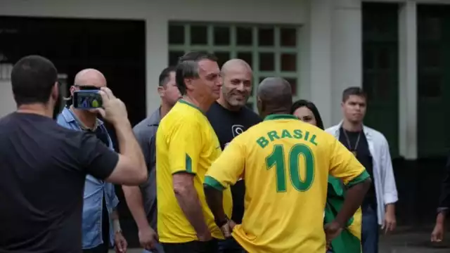 Elecciones en Brasil transcurren con normalidad en sus primeras horas