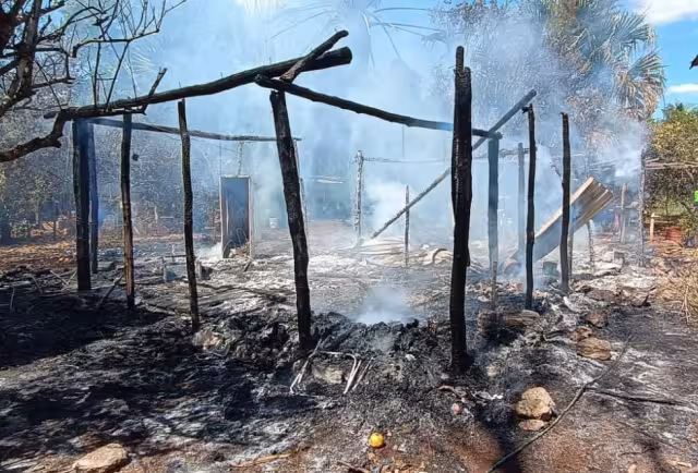 Aparentemente la causa del siniestro se debió a un corto circuito