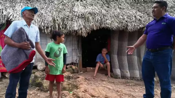 Adultos mayores habitan en casas de paja y piso de tierra en José María Morelos Adultos mayores habitan en casas de paja y piso de tierra en José María Morelos