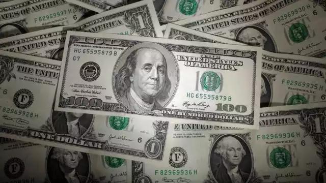 El tipo de cambio promedio del dólar en México es de 20.53 peso