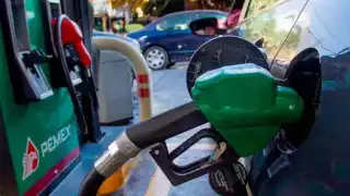 La gasolina regular se expide en 19.49 pesos el litro y es el precio más barato