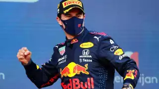 Los pilotos de Red Bull, Checo Pérez y Verstappen, lograron el 1-3