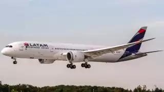 Muere piloto por emergencia médica en pleno vuelo de Miami a Chile