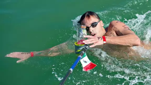 Daniel Faisal, de 31 años de edad, compitió en la prueba de los 10 kilómetros en aguas abiertas Daniel Faisal, de 31 años de edad, compitió en la prueba de los 10 kilómetros en aguas abiertas