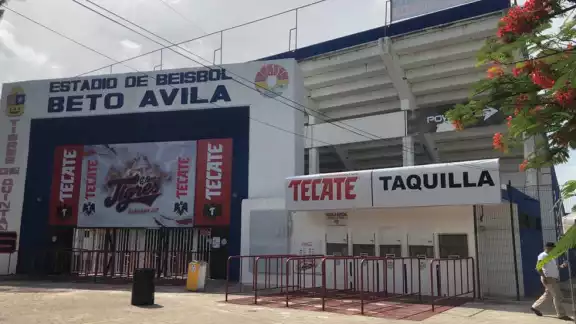 El estadio recibe este nombre en honor a Roberto Francisco "Beto" Ávila González quien era un beisbolista veracruzano de Grandes Ligas