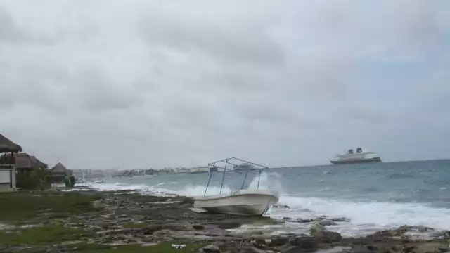 Severas afectaciones se han generado este fin de semana en Cozumel