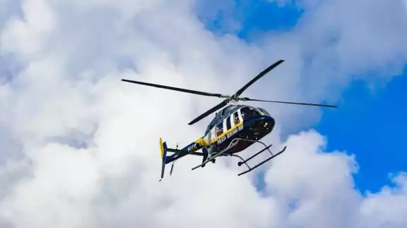 Un helicóptero traslado a los dos detenidos