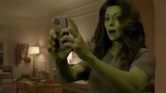 Disney+ presenta el tráiler de She-Hulk: Defensora de Héroes, una nueva serie de Marvel Studios que estrena el 17 de agosto Disney+ presenta el tráiler de She-Hulk: Defensora de Héroes, una nueva serie de Marvel Studios que estrena el 17 de agosto