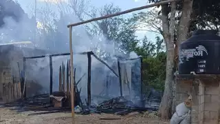 El incendio ocurrió la tarde noche de este pasado domingo