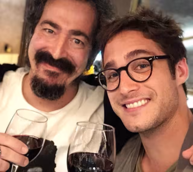 El actor Martín Bello asegura que se le paso la mano a Diego Boneta