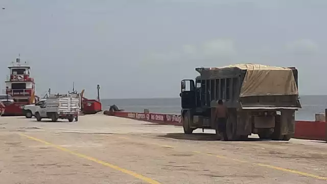 Los volquetes no pueden contener el escurrimiento de lixiviados de la basura; es la única manera viable, dice Saneamiento municipal