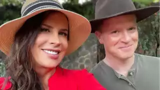 Arturo López Gavito y Karla Sofía Gascón muy juntitos en MasterChef Celebrity; ¿son esposos?