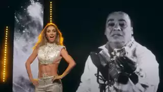 Anahí y Juan Gabriel estrenan la canción "Déjame vivir" con un gran video