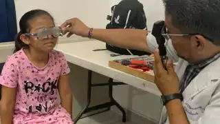 Pantallas están provocando miopía en jóvenes de Campeche, alertan especialistas   