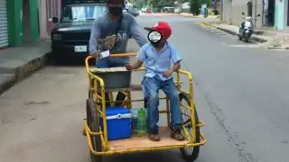 Muchos menores están ayudando a sus padres a obtener dinero para comer