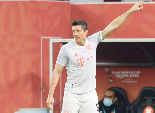 Lewandowski anotó el único tanto de la primera mitad