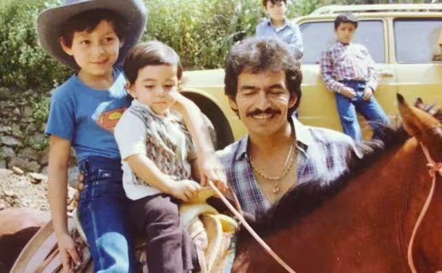 Joan Sebastian con sus hijos