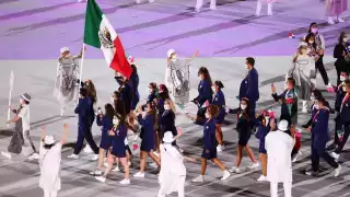 Gabriela López y Rommel Pacheco son los atletas encargados de portar la bandera de México en la ceremonia de apertura de la justa olímpica