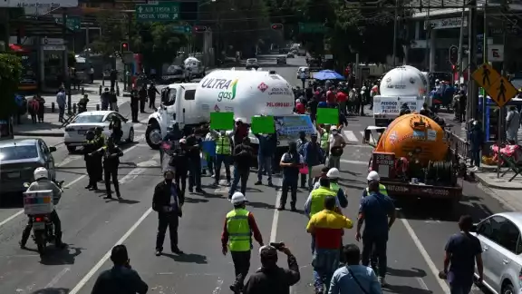Gaseros protestaron por las condiciones desfavorables derivadas de la fijación de precios paliativos en el gas LP