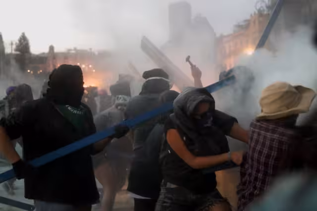 AMLO reconoció que hubo mujeres que resultaron con lesiones al presentar quemaduras y algunas heridas